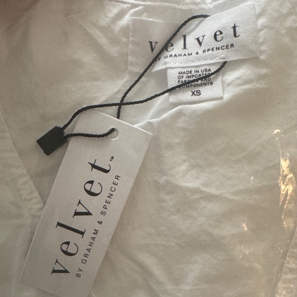 Velvet by Graham & Spencer - Riri Top - Picture 2 of 6